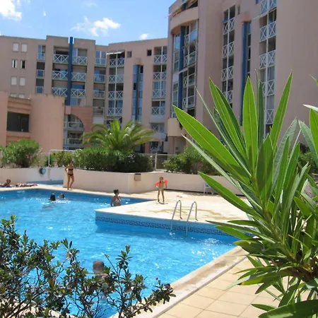 Proche Centre - T2 Rénové 30m² Avec Piscine Et Wifi - Fr-1-472a-296